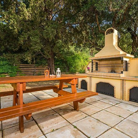 Plános The Old Well Villa מראה חיצוני תמונה