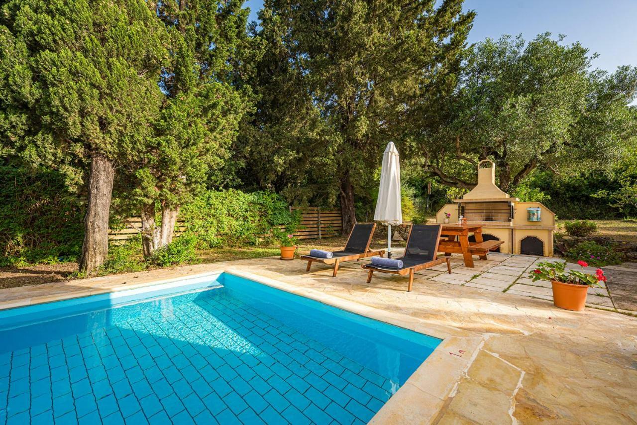 Plános The Old Well Villa מראה חיצוני תמונה
